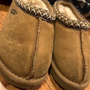 Ugg Tasman slip on shoes toddler 10